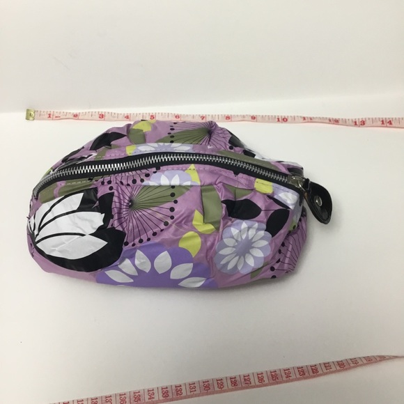 $9 ADD-ON Evolution Cosmetics / Make Up Pouch - Picture 3 of 6